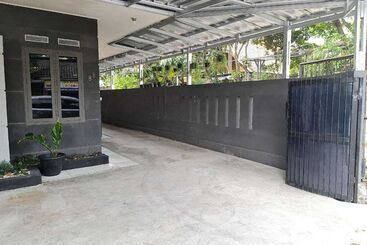 فندق Express O 92035 Rumah Singgah 8b Syariah