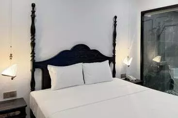 Eden Hotel Cát Bà