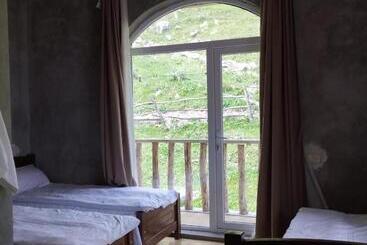 ペンション Lento Kaldani Guesthouse