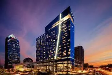 酒店 Hilton Cleveland Downtown