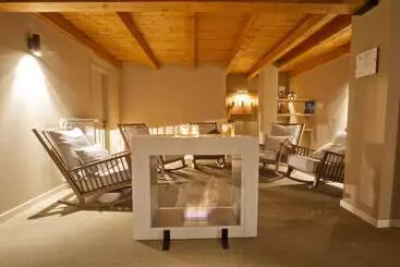 فندق Qc Termemontebianco