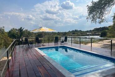 هتل White Sands Lodge