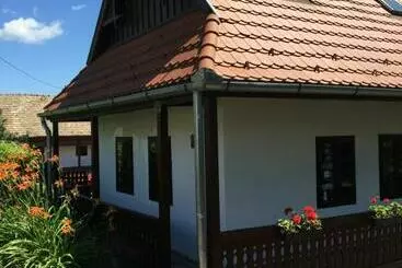 ペンション Tugári Vendégház