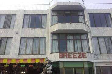 Breeze Hotel Murree