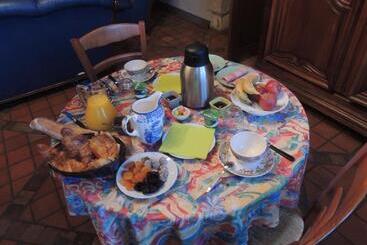 Bed and Breakfast Chambres D Hôtes La Colinière