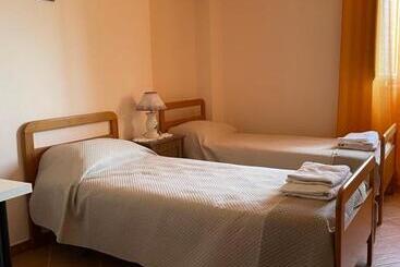 ベッドアンドブレックファースト Alba Matesina