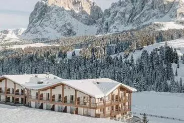 ホテル Brunelle Seiser Alm Lodge