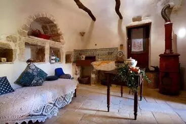 هتل آپارتمان I Trulli Di Acquarossa
