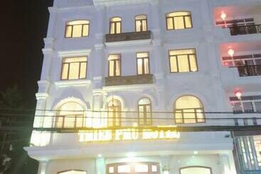 ホテル Thiên Phú