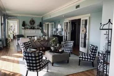 Bed and Breakfast Lochnaiar Inn