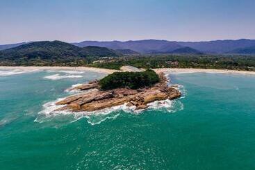 هتل Pousada Azul Banana Camburi