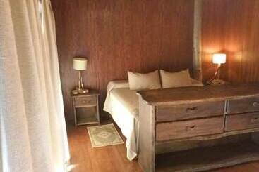 فندق Ytororo Lodge