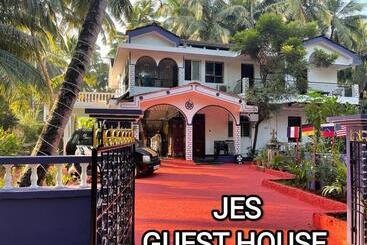 פנסיון Jes Guest House