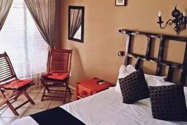 פנסיון Safari Travelodge