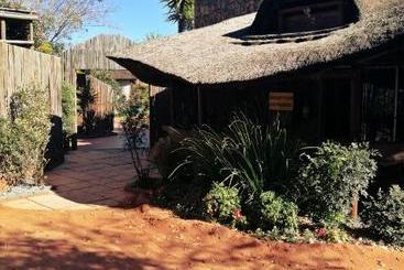 פנסיון Safari Travelodge