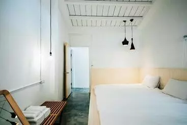 هاستل Summer X Genial