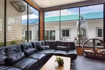 בית מלון כפרי Baan Tah On The Sea