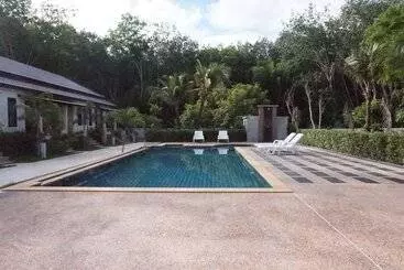 هتل Wanna Dream Villas Aonang