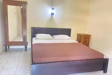 Hotelli Waringin Home Stay