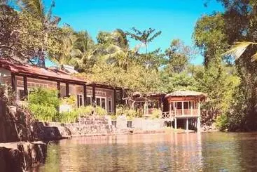 خانه Bamboo Cottages