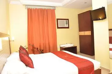 هتل Claridon S & Resorts
