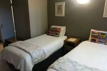 فندق Bundu Lodge