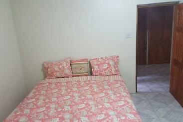 پانسیون River Side House