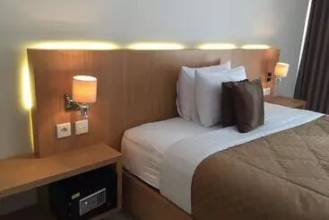 Pensão Teja Home Stay