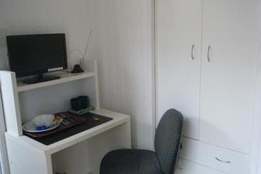 膳宿费 Eton House