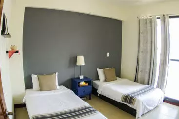 Majatalo Waverider House