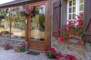 مبيت وإفطار Le Mont Roti Chambres D’hôtes