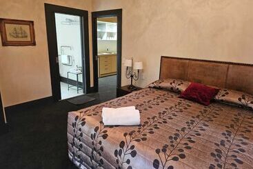 ホテル Gateway Motor Inn