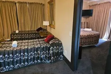 בית מלון כפרי Gateway Motor Inn