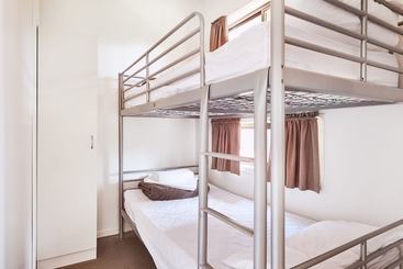 Отель Lorne Foreshore Caravan Park