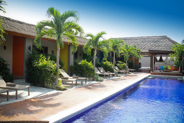 مبيت وإفطار Balinea Holiday Home