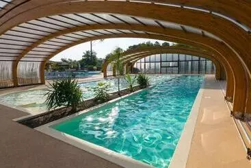 ホテル Laouchet Le Hameau Des Grands Lacs