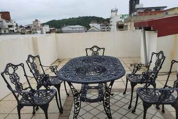 Hotel Zhong Shan 330