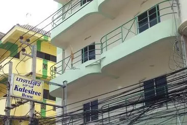 Отель Katesiree House