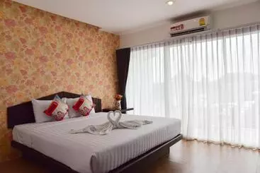 בית מלון כפרי Milano Huahin