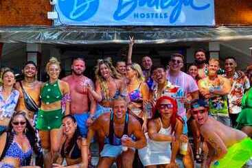 אתר נופש Bodega Hostel Koh Phangan