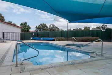 هتل Big4 Perth Midland Tourist Park