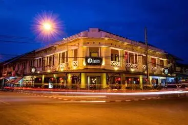 فندق Inthira Thakhek