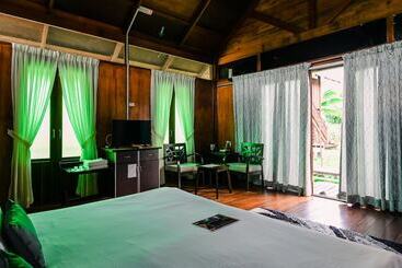 酒店 The Gemalai Village