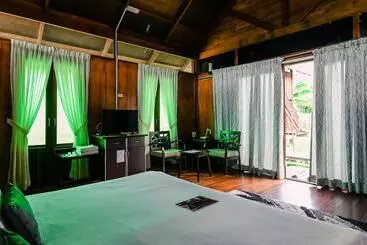 Hotel The Gemalai Village