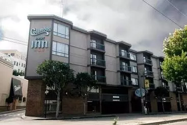 בית מלון כפרי Columbus Inn