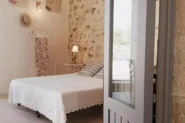 هتل Masseria Cianciò