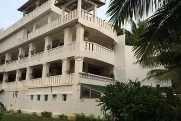 ホテル Coconut Bar Sea Lodge