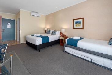 Hotel Aristotles North Shore