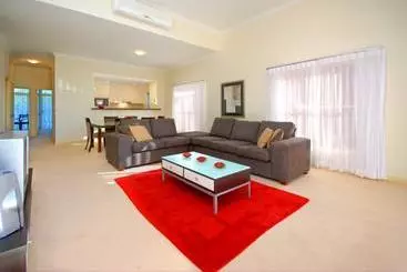 בית מלון כפרי Magnolia Lane Apartments