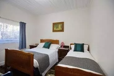 فندق Rosedale Cottages